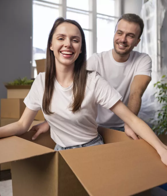 lady and a guy packing